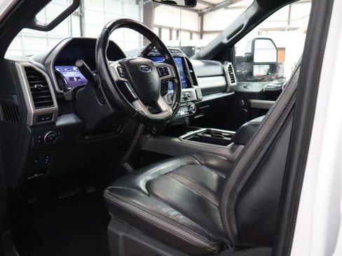 Used 2022 Ford F350 Platinum AWD/4WD image 37