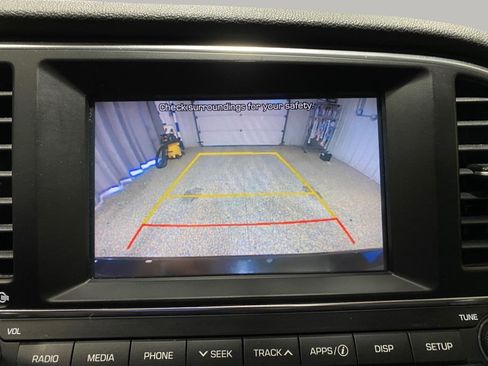 Used 2018 Hyundai Elantra Value Edition FWD image 13