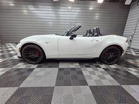 Used 2023 MAZDA MX-5 Miata Club w/ Brembo/BBS Recaro Package RWD image 8