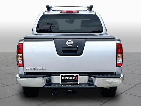 Used 2011 Nissan Frontier SL RWD image 4