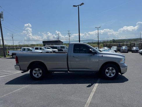 Used 2019 RAM 1500 Classic SLT image 29