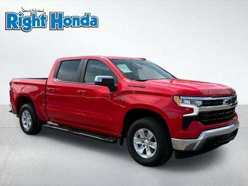 Used 2025 Chevrolet Silverado 1500 LT w/ LPO, Dark Essentials Package AWD/4WD image 9