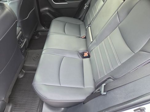 Used 2023 Toyota RAV4 XLE Premium image 18