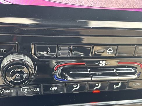 New 2025 Jeep Grand Cherokee Limited w/ Trailer Tow Package image 34