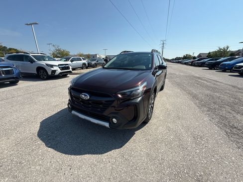 Certified 2025 Subaru Outback Limited AWD/4WD image 5