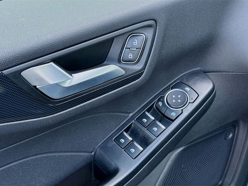 Used 2025 Ford Escape ST-Line Select image 23