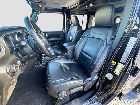 Used 2023 Jeep Wrangler Unlimited Sahara w/ Cold Weather Group AWD/4WD image 23
