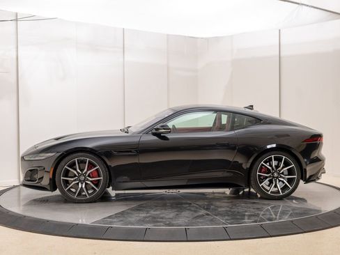 Used 2024 Jaguar F-TYPE R image 4