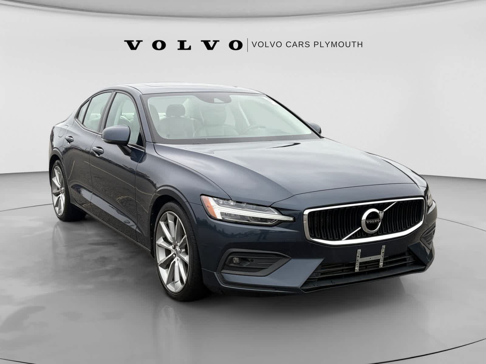 Used 2021 Volvo S60 T6 Momentum w/ Premium Package AWD/4WD image 1