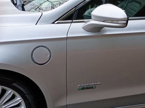 Used 2015 Ford Fusion Energi SE w/ Driver Assist Package image 11