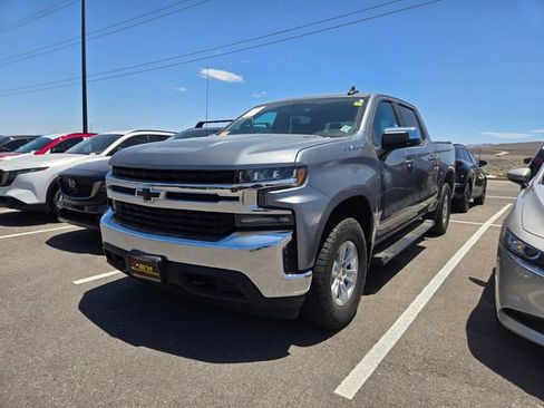 Used 2020 Chevrolet Silverado 1500 LT w/ All-Star Edition AWD/4WD image 2