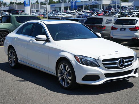 Used 2018 Mercedes-Benz C 300 4MATIC Sedan image 7