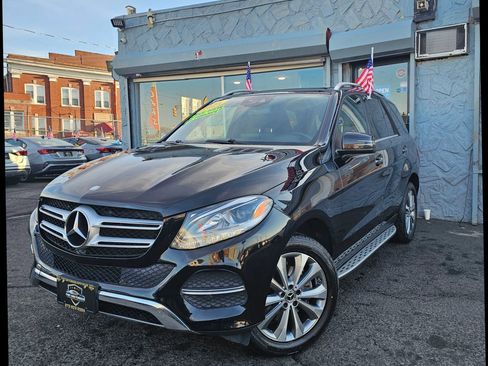 Used 2016 Mercedes-Benz GLE 350 4MATIC image 4