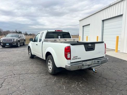 Used 2013 Nissan Frontier S image 4