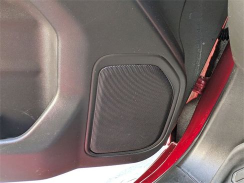 Used 2021 GMC Sierra 1500 Elevation image 13