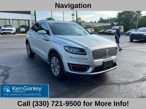 Used 2019 Lincoln Nautilus Select AWD/4WD image 3