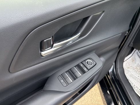 Used 2023 Toyota Prius Prime Premium image 20