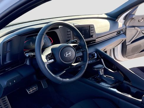 New 2026 Hyundai Elantra SEL Sport Premium image 4