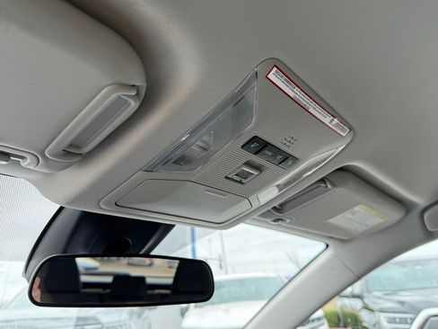 Used 2021 Toyota RAV4 XLE image 20