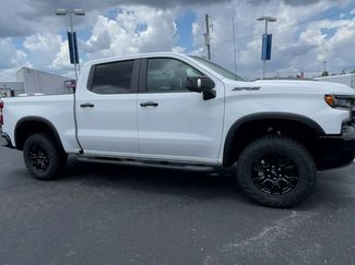 New 2025 Chevrolet Silverado 1500 ZR2 w/ Technology Package video 2