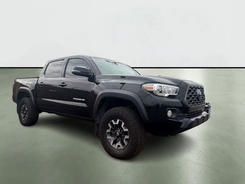 Certified 2023 Toyota Tacoma TRD Off-Road image 5