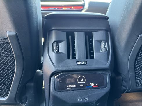 Used 2025 BMW X3 xDrive30i w/ Premium Package AWD/4WD image 40