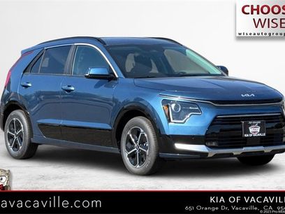 New 2025 Kia Niro SX