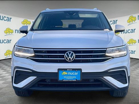 Certified 2023 Volkswagen Tiguan SE image 2