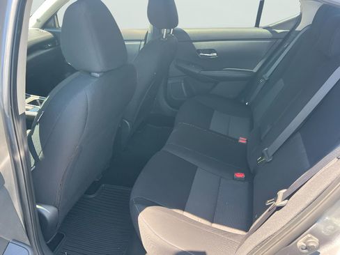 Used 2022 Nissan Sentra SV w/ Trunk Package FWD image 12