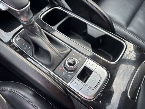 Used 2025 Kia Telluride S image 25