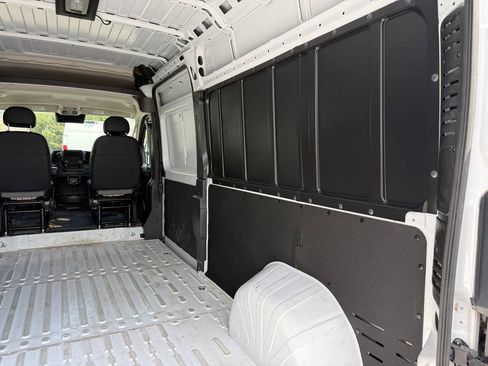 Used 2026 RAM ProMaster 2500 w/ Convenience Group FWD image 23