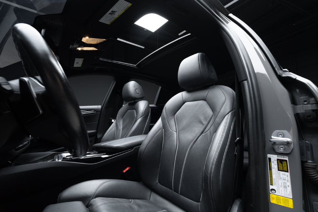 Used 2022 BMW 540i w/ M Sport Package RWD image 23