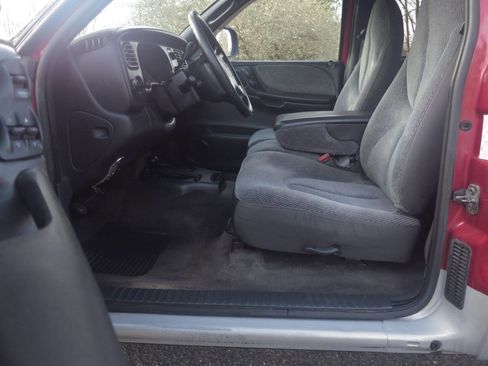 Used 1998 Dodge Dakota SLT image 11
