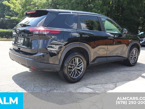 Used 2024 Nissan Rogue S FWD image 6