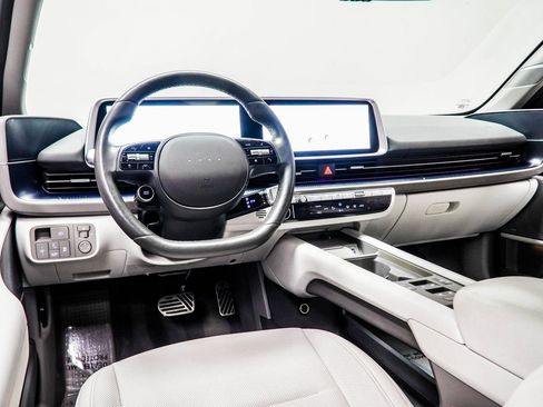 Used 2024 Hyundai Ioniq 6 Limited image 5
