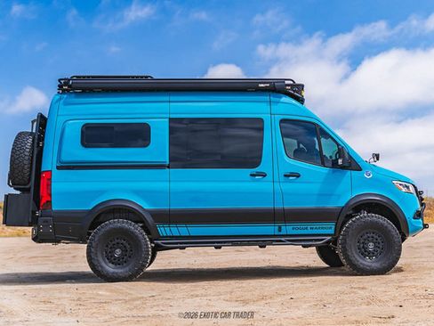 Used 2024 Mercedes-Benz Sprinter 2500 image 7