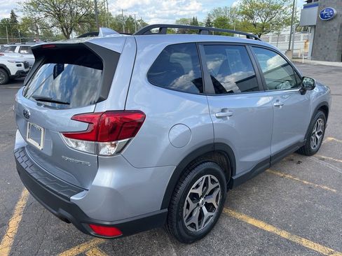 Certified 2023 Subaru Forester Premium AWD/4WD image 6