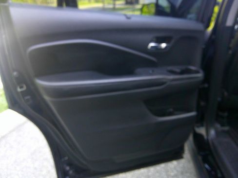 Used 2017 Honda Pilot Touring image 49