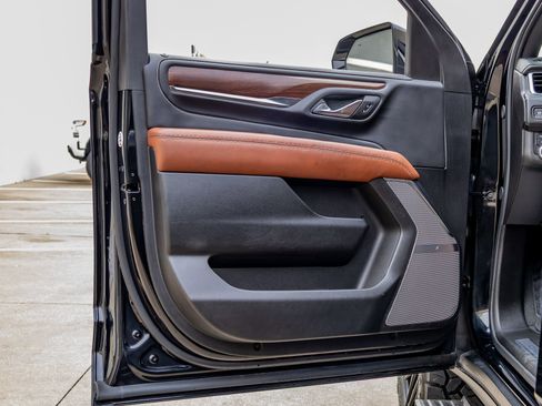 Used 2024 GMC Yukon Denali Ultimate image 39