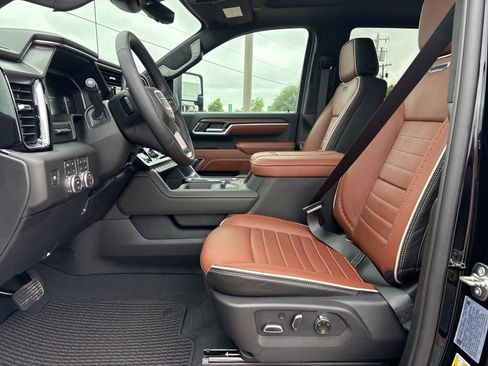 New 2026 GMC Sierra 2500 Denali Ultimate image 18