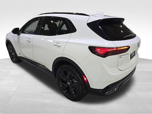 Certified 2025 Buick Envision Sport Touring image 5