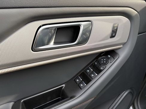 New 2026 Ford Explorer Active w/ Active Comfort Package image 40