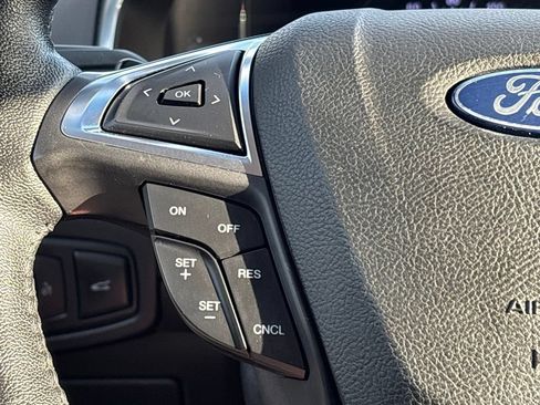 Used 2018 Ford Edge Titanium w/ Equipment Group 301A AWD/4WD image 28