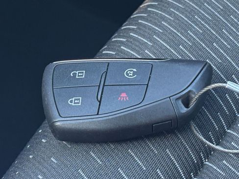 Used 2025 Chevrolet Equinox LT image 22