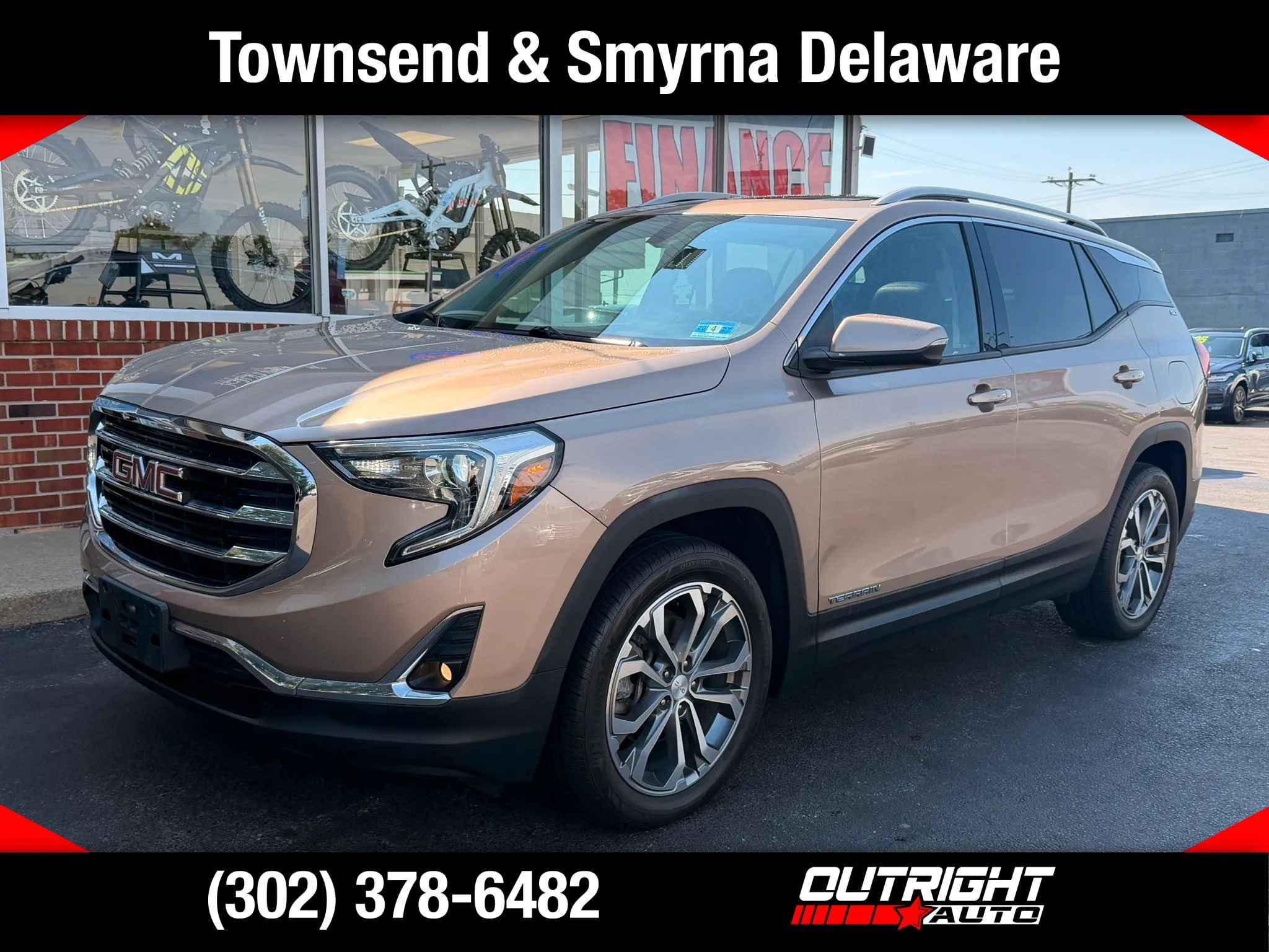 Used 2018 GMC Terrain SLT w/ Preferred Package AWD/4WD image 1