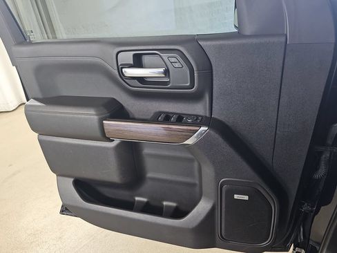 Used 2022 Chevrolet Silverado 1500 RST AWD/4WD image 32