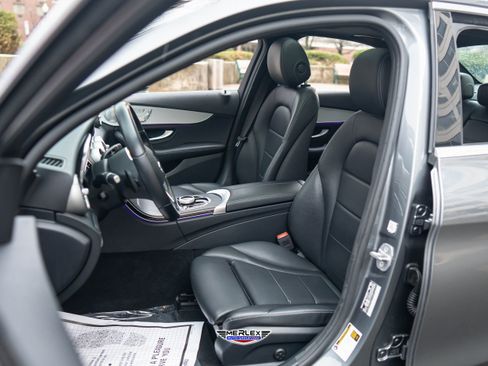 Used 2021 Mercedes-Benz C 300 Sedan w/ Premium Package image 16