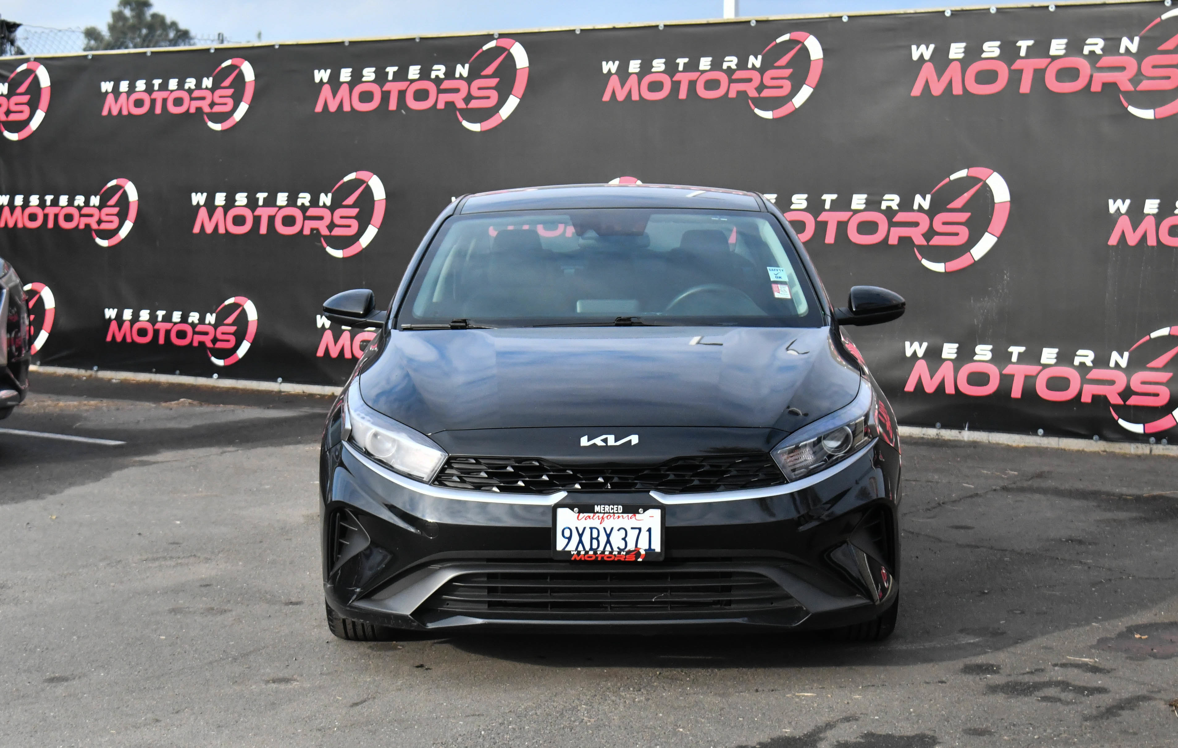 Used 2024 Kia Forte LXS FWD image 2