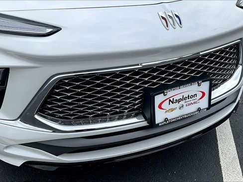 Certified 2024 Buick Encore GX Avenir image 28