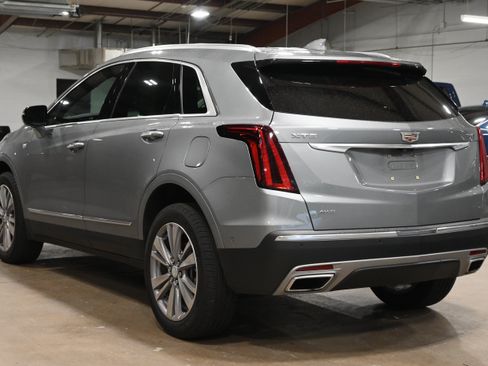Used 2024 Cadillac XT5 Premium Luxury w/ Technology Package AWD/4WD image 9
